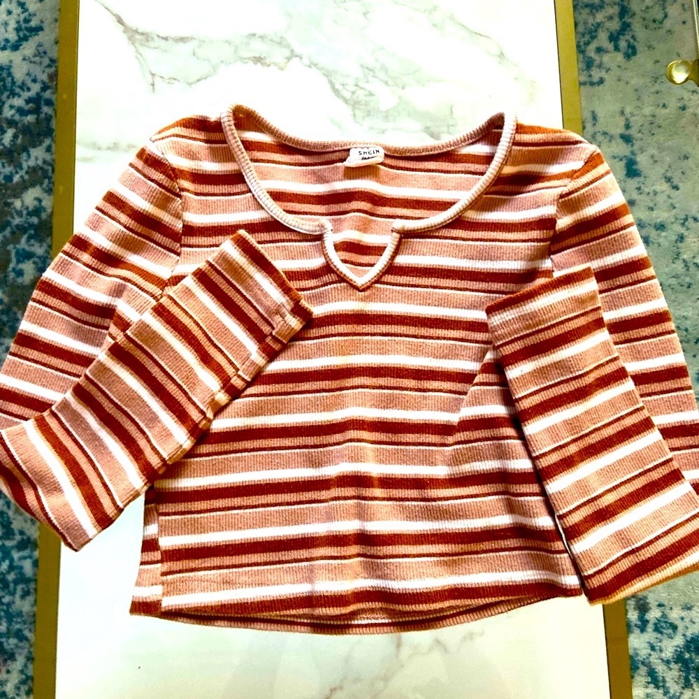 SHEIN brown striped cropped shirt.